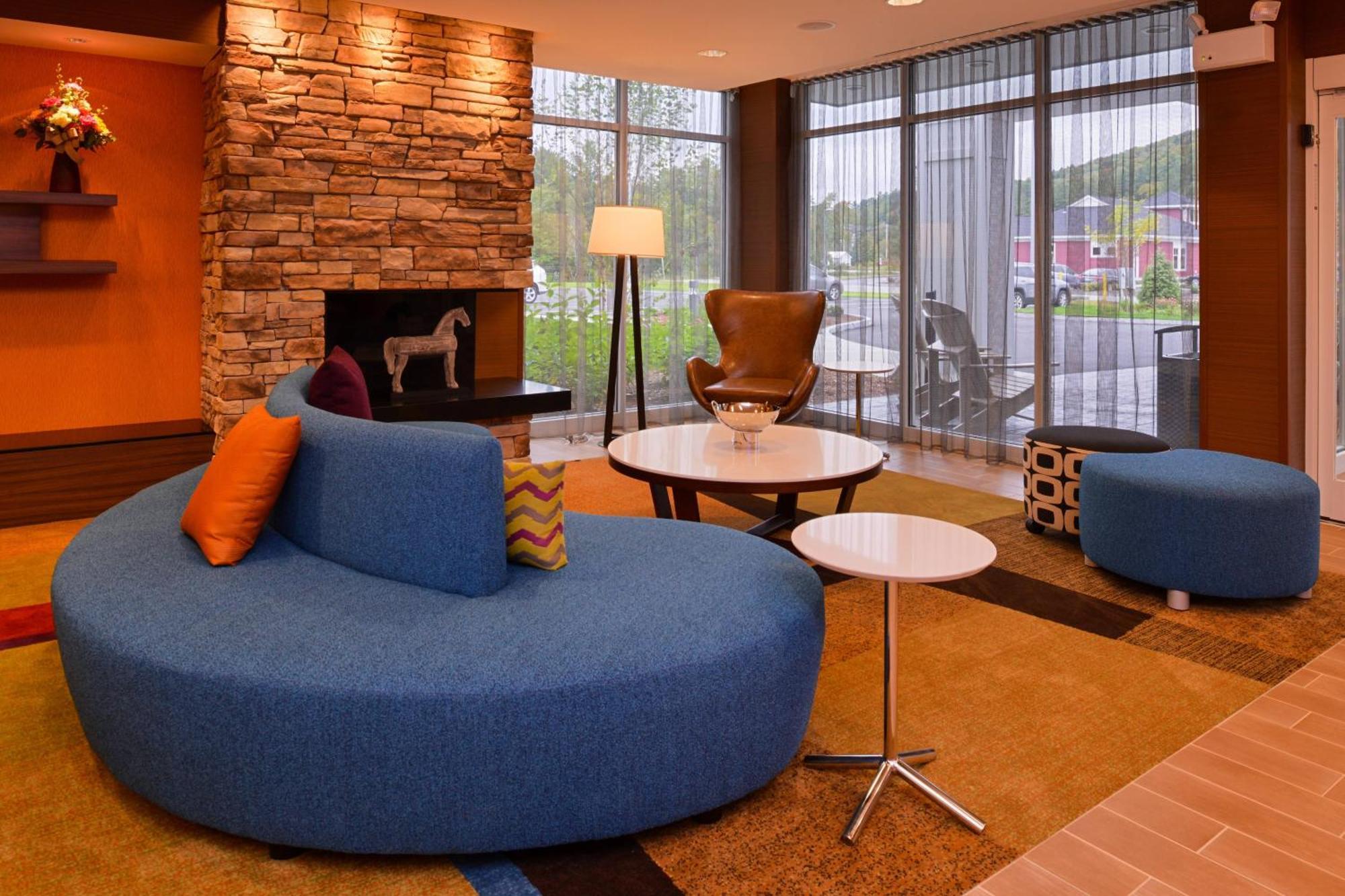 Fairfield Inn & Suites By Marriott Plymouth White Mountains Hotel 3*
